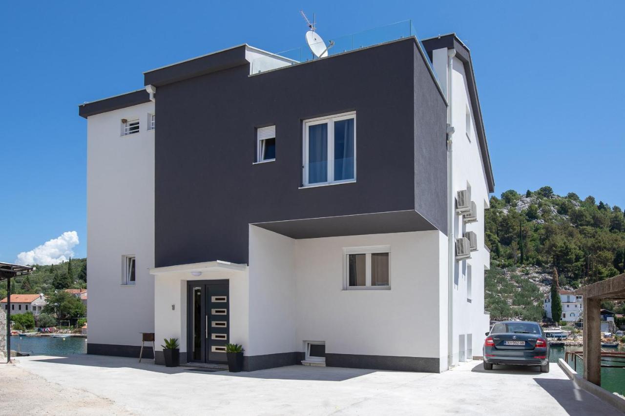 Villa Luni Blace Exteriér fotografie